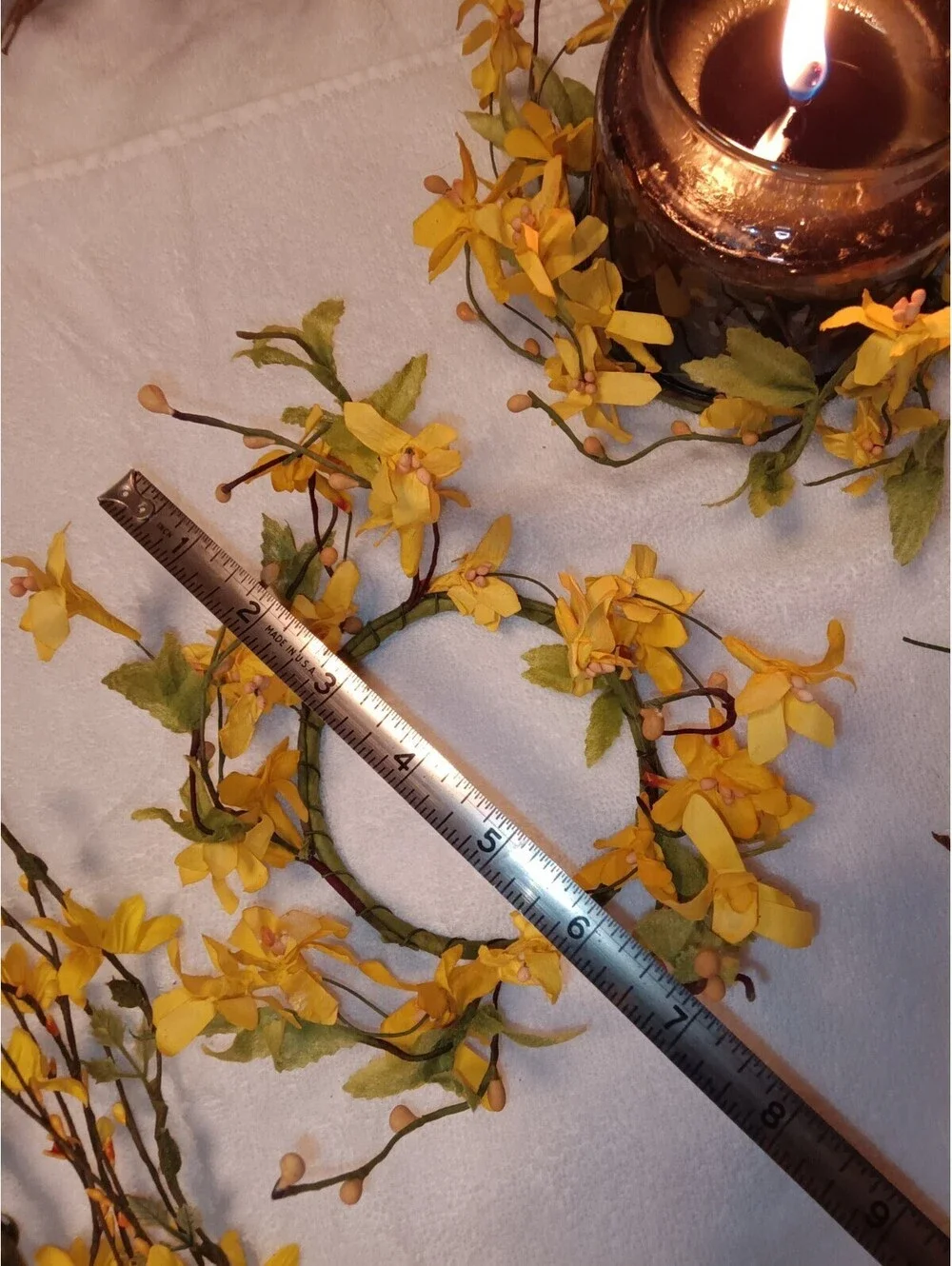 Artificial Yellow Blossom Floral Candle Rings N 20